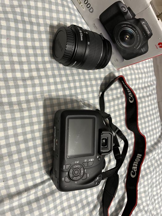 Фотоапарат Canon 4000D