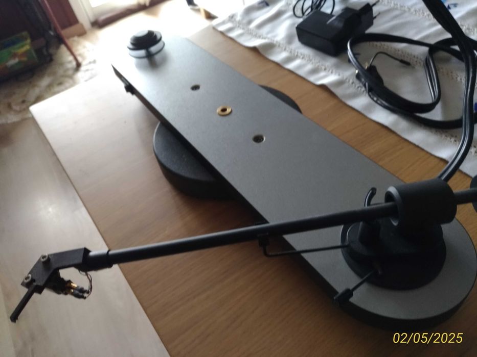 Pro-Ject Elemental - com cápsula mm ortofon om5e