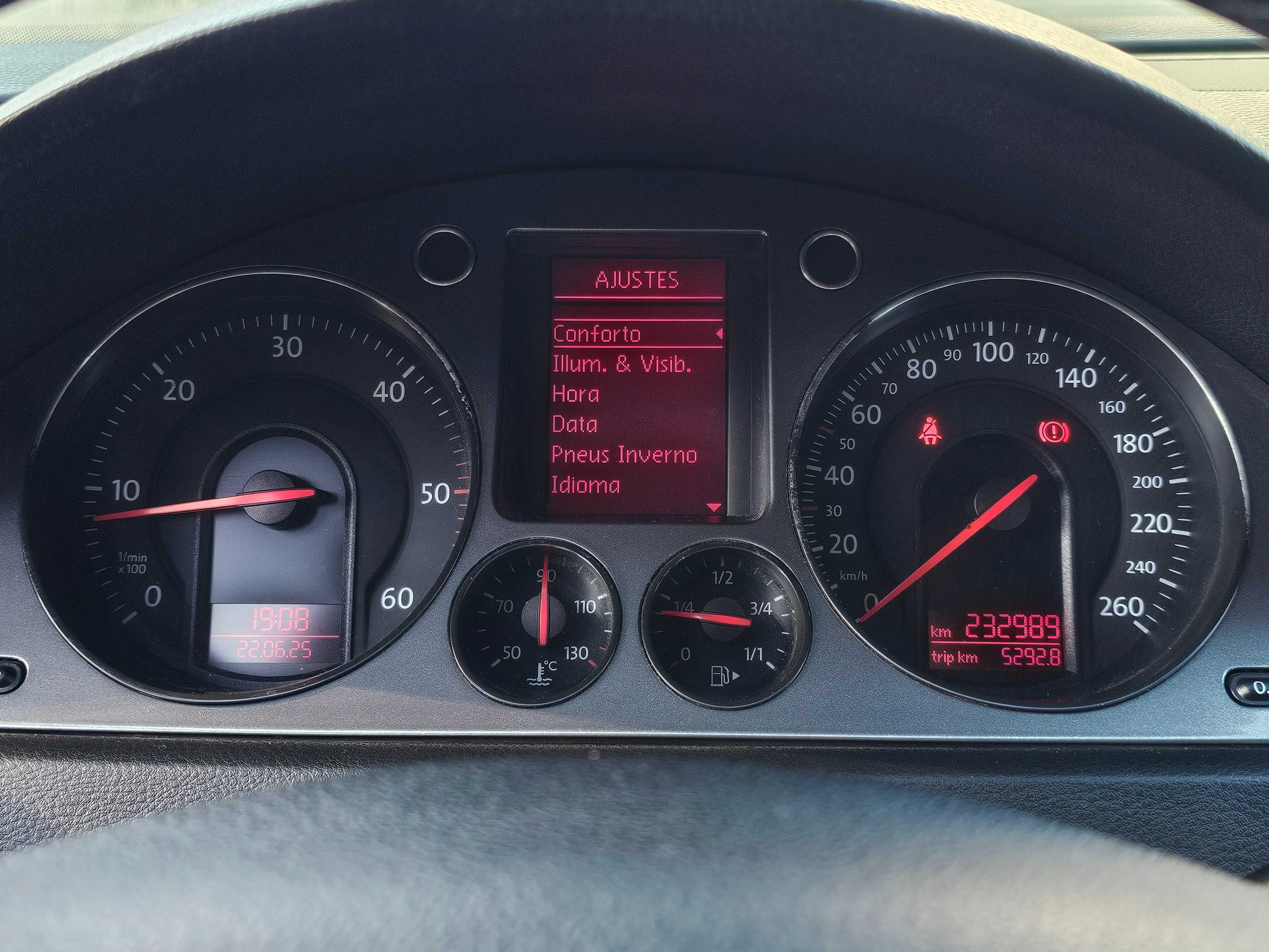 Volkswagen Passat Confortline | 1.9 TDI Bluemotion // NACIONAL