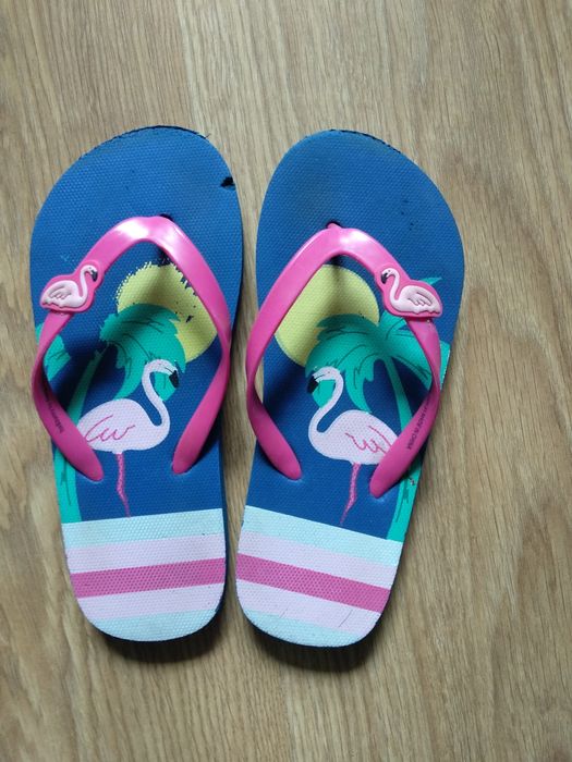 Дітячи шлепки для дівчинки