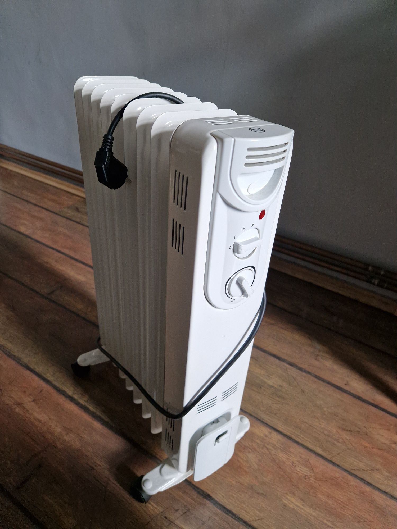 Grzejnik olejowy 2000w  jak nowy