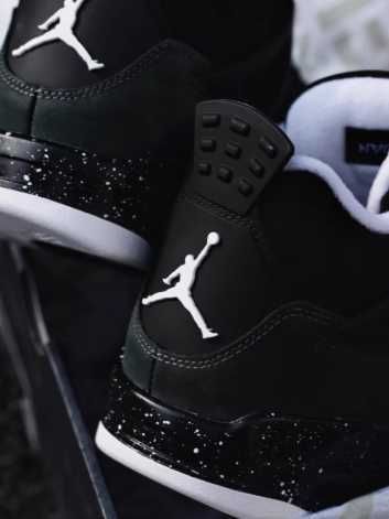 AJ 4 Retro WhiteThunder Czarne buty unisex R.37.5-46