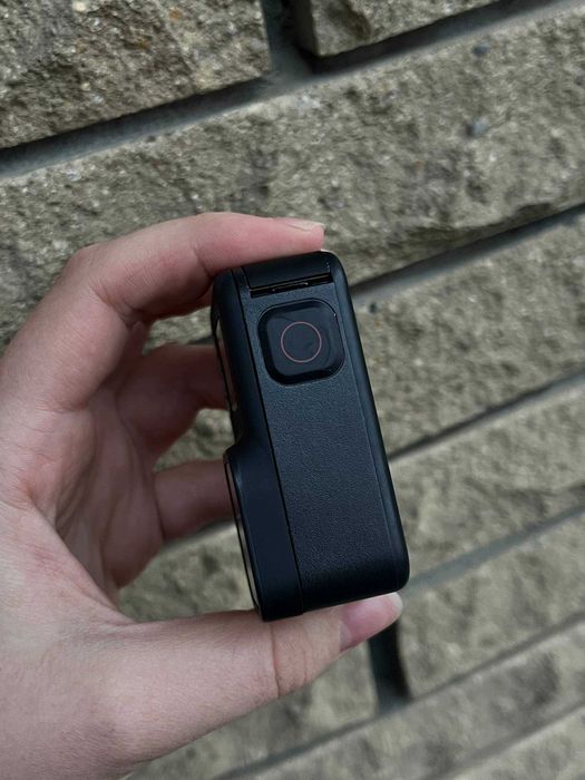 Екшн-камера GoPro Hero 8 з великим комплектом.