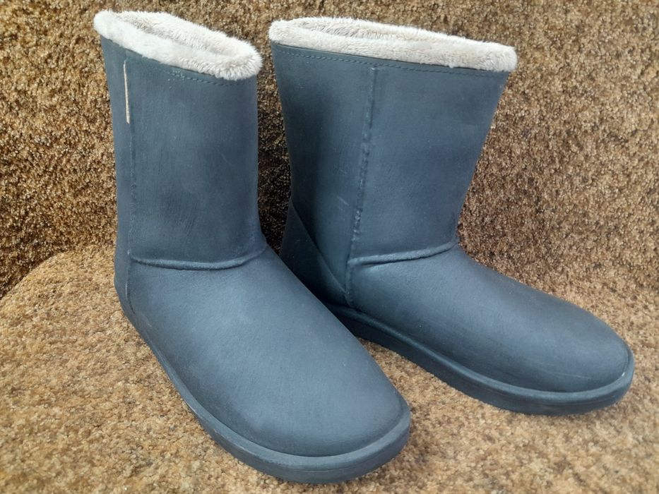 Чоботи , уггі утеплені Blackfox 44 розмір.