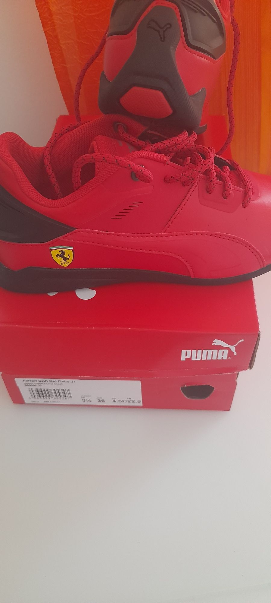 Tenis NOVOS Puma Ferrari 36