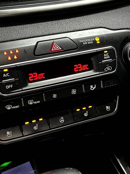 KIA SORENTO GT kupiona w czerwcu 2018 w kraju . Pierwszy wlaściciel