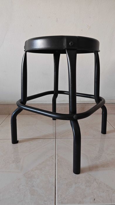 Banco de ferro IKEA