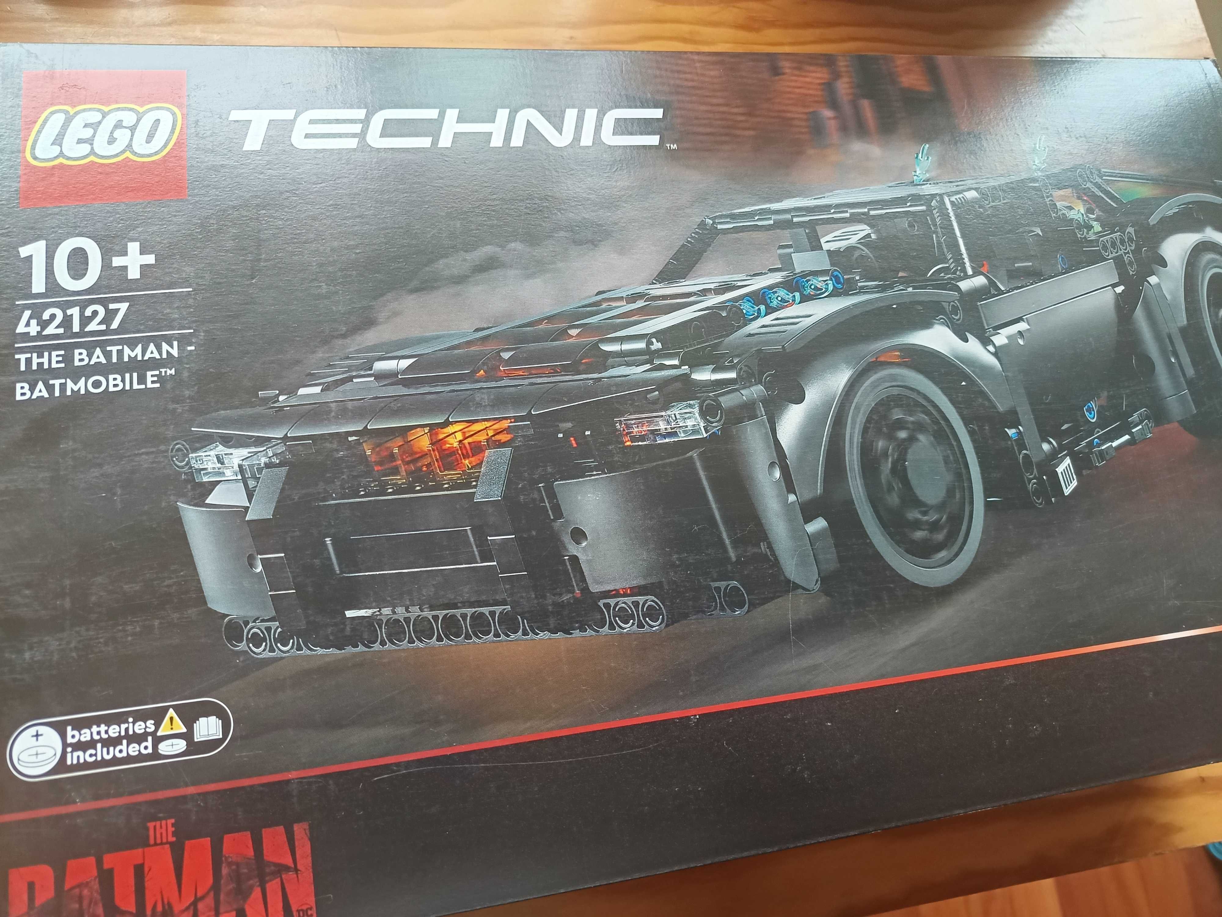 Lego texhnoc batmobile