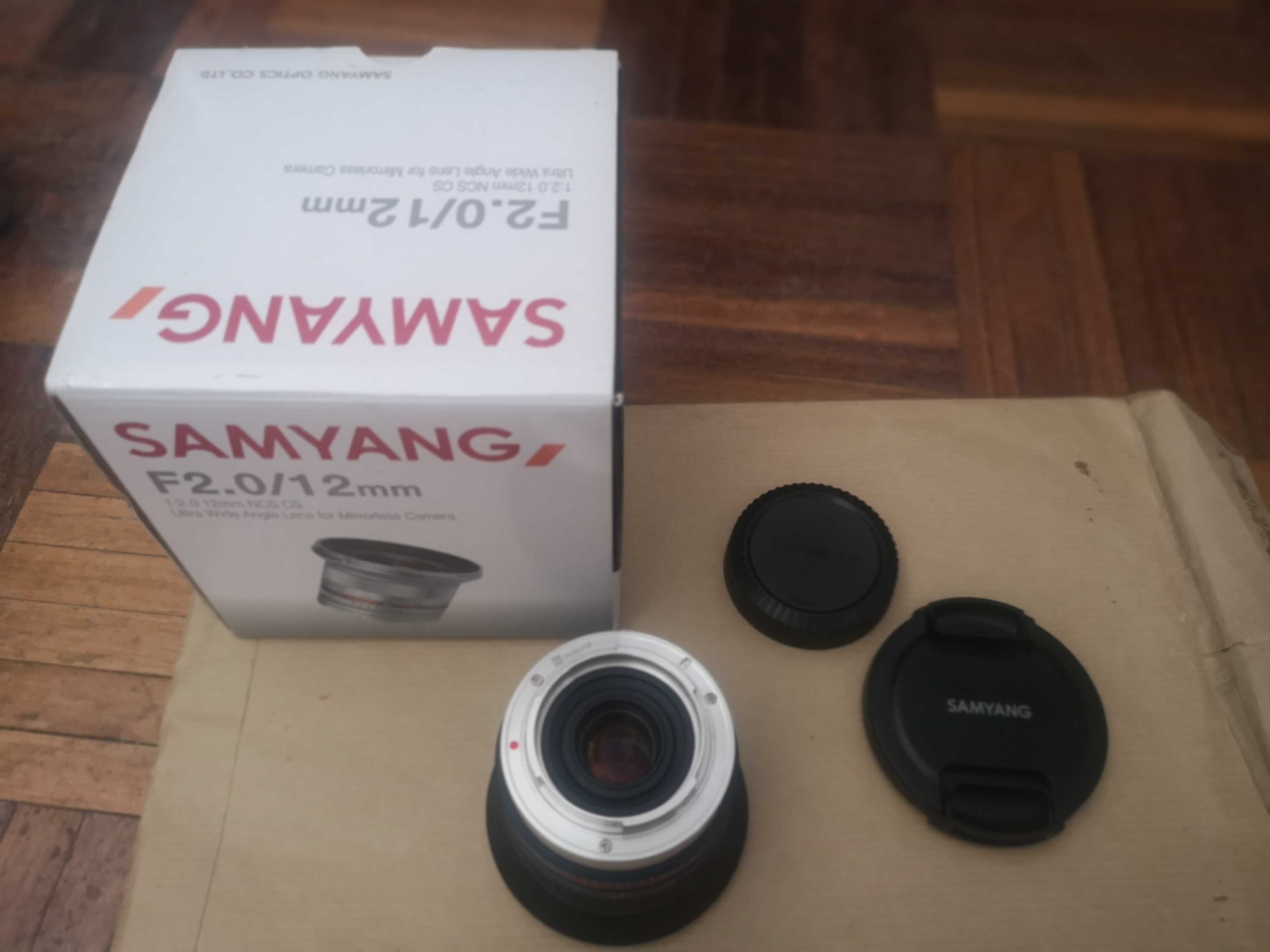 Samyang 12mm f/2 NCS CS - para Fujfilm / como nova