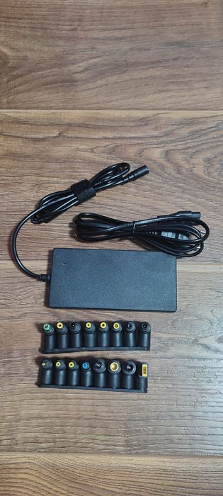 Універсальне зарядне для ноутбуків ALIGATOR