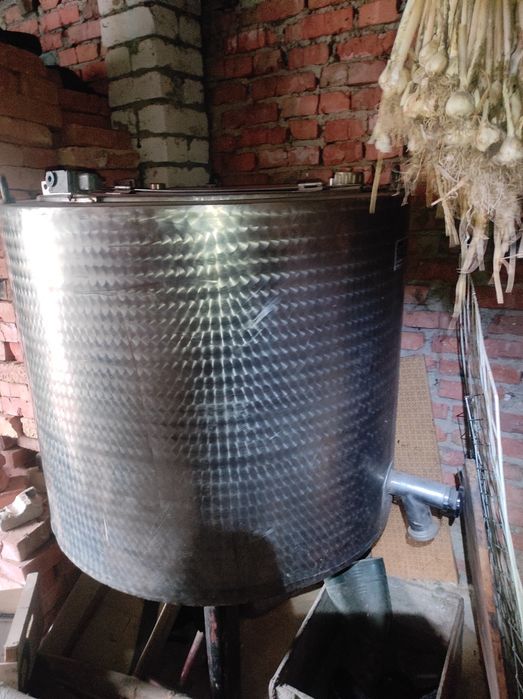 Ємкість нержавіюча з рубашкою 350 л