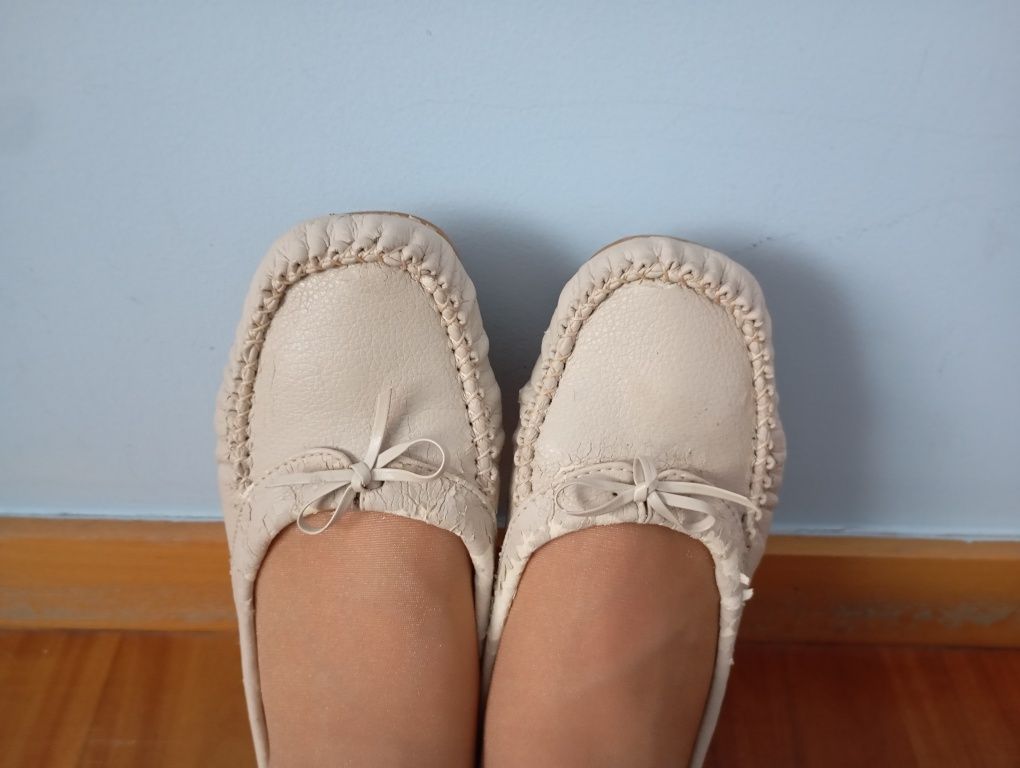Sapatos Claudia tamanho 39