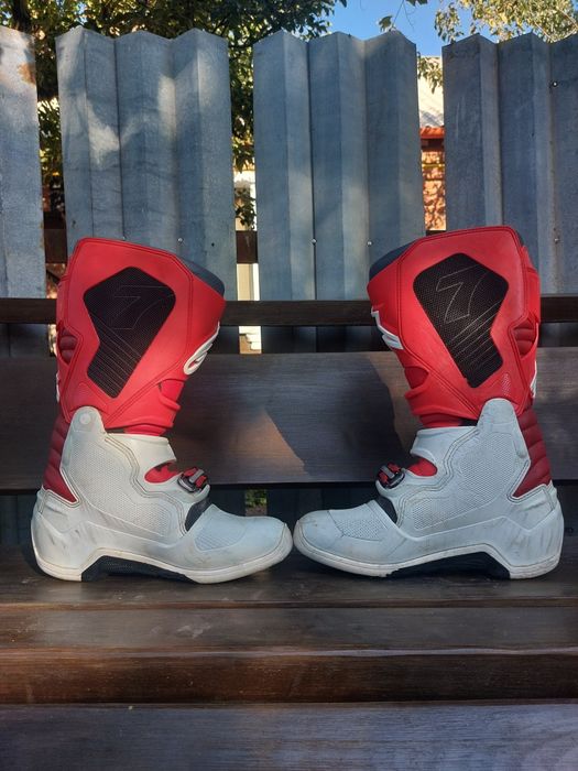 Мотоботи крос єндуро Leat Alpinestars TCX Sidi
Gaerne SG12 O'neal Tech