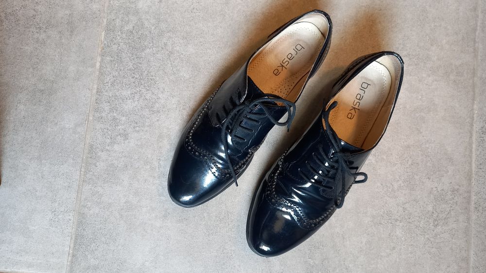 Туфлі чорні лакові 37 розмір