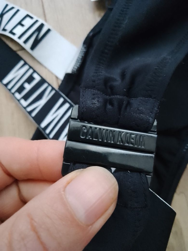 Biustonosz od stroju kąpielowego Calvin Klein M