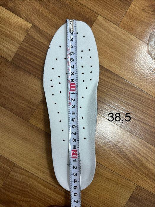 Жіночі кросівкм New balance 2002