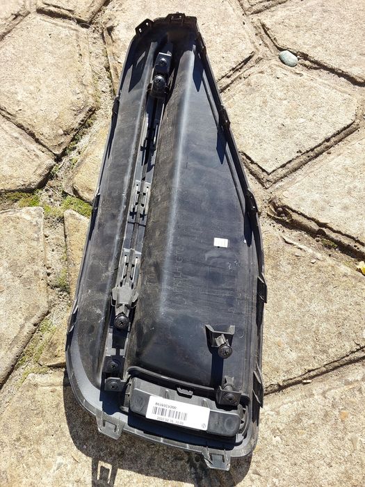 Права заглушка вставка переднього бампера KIA EV6 GT-LINE