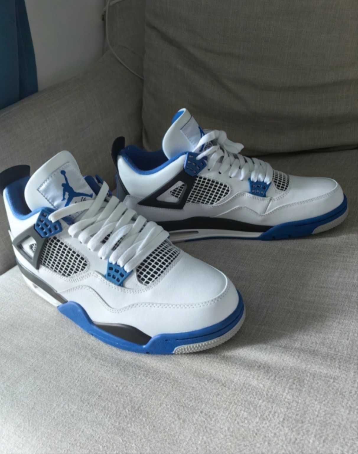 Jordan 4 Retro Motorsports R.39