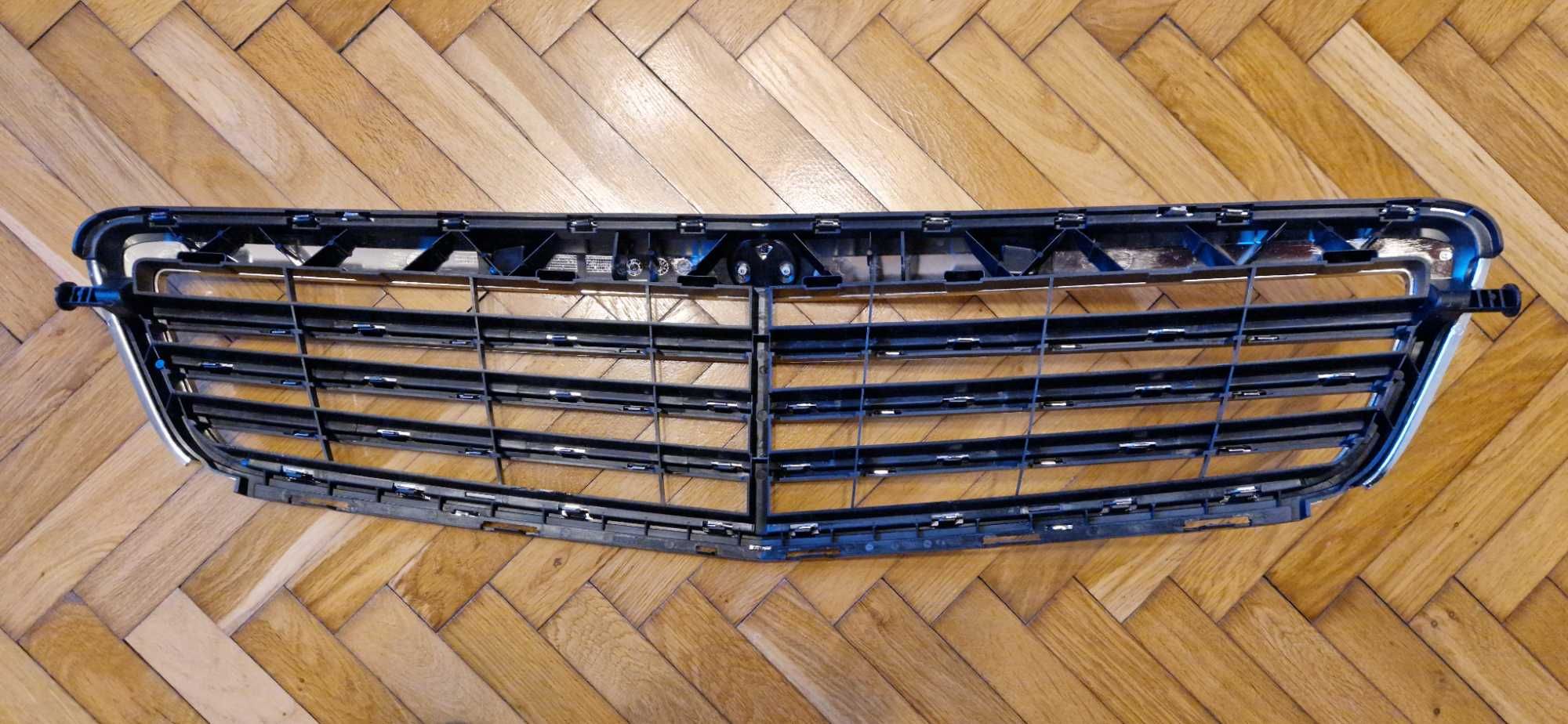 Mercedes Benz C W204 Grill Elegance