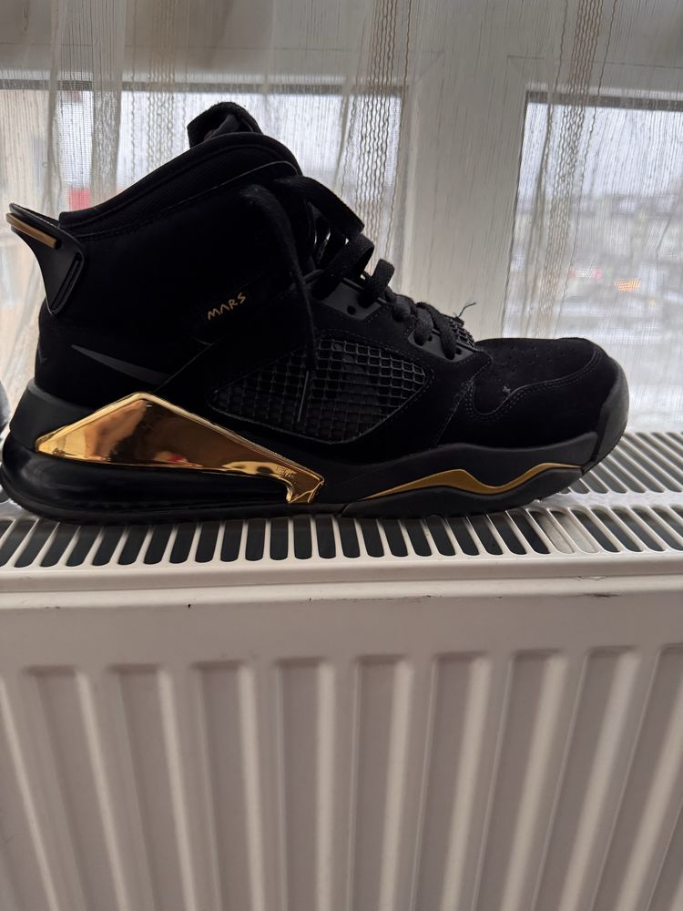 jordan 270 mars black gold оригинал