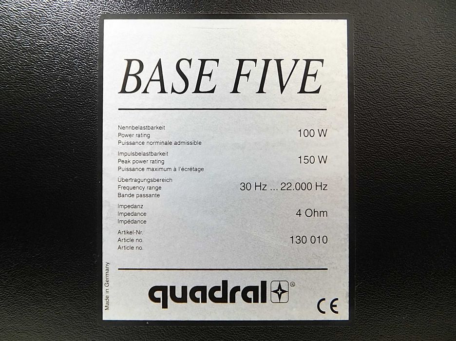 Duża solidna kolumna centralna QUADRAL BASE FIVE