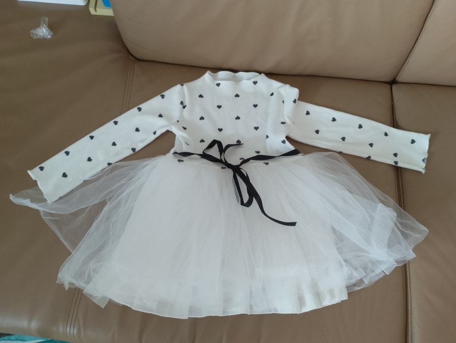 Плаття на дівчинку