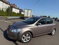 Kia Ceed Bardzo ładny Super wyposażony 2 komplety kół