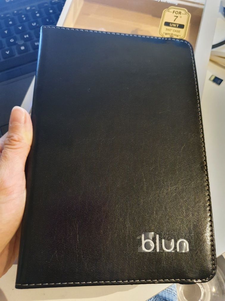 Etui 7" obrotowe 360° tablet czytnik ebookow