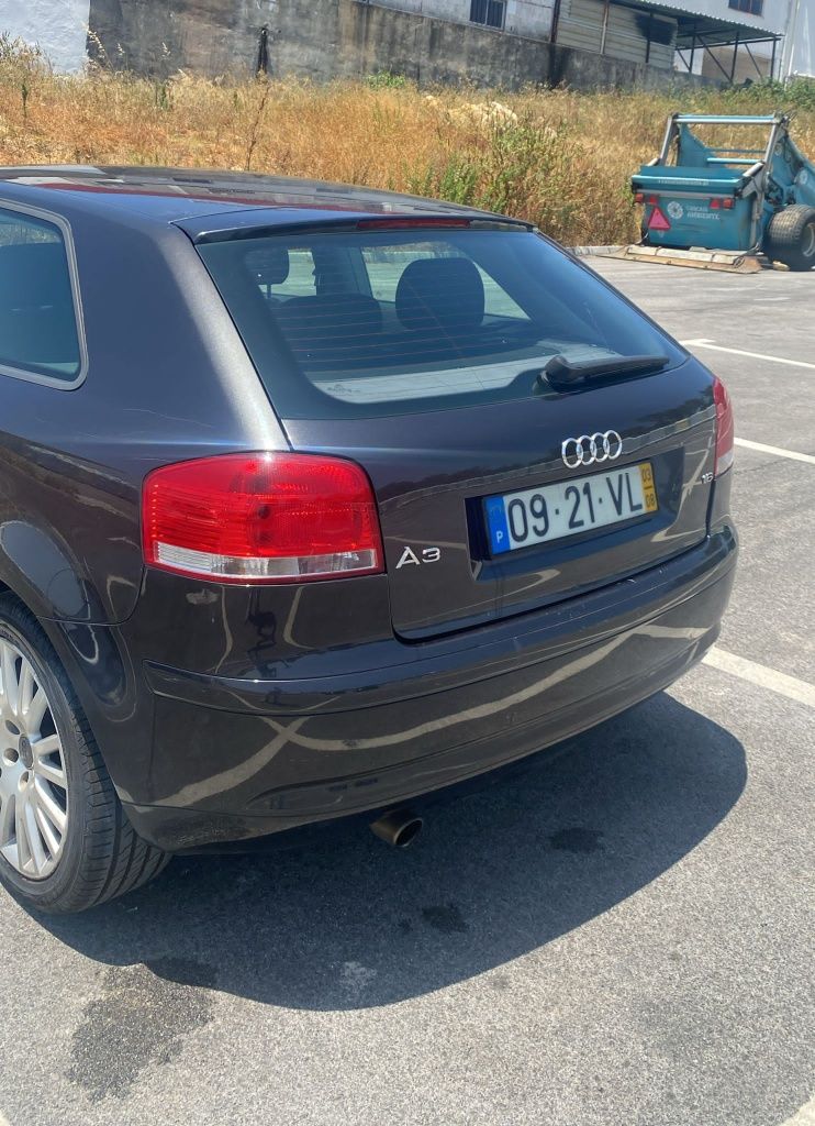 Audi A3 8p 1.6 102cv 2003