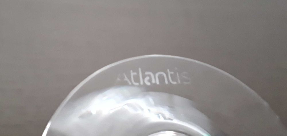 Garrafa de cristal marca Atlantis sem uso