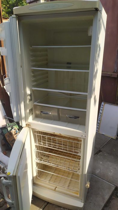 Холодильник  Ардо.