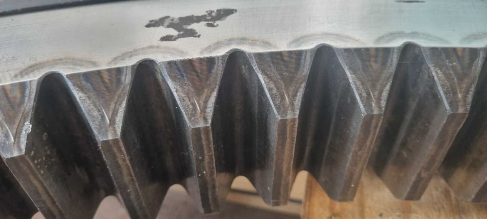 Поворотний круг Атлас