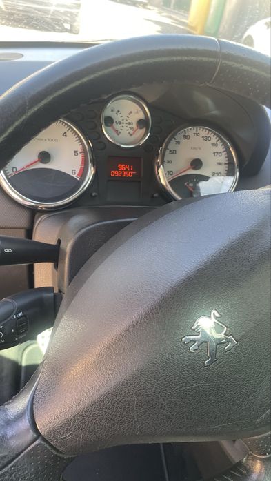 Peugeot 207 CC 1.6 HDI