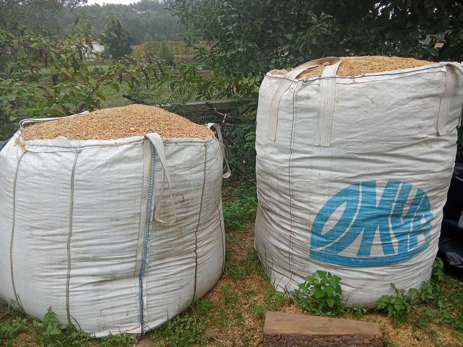 Fitas e serrim de carpintaria