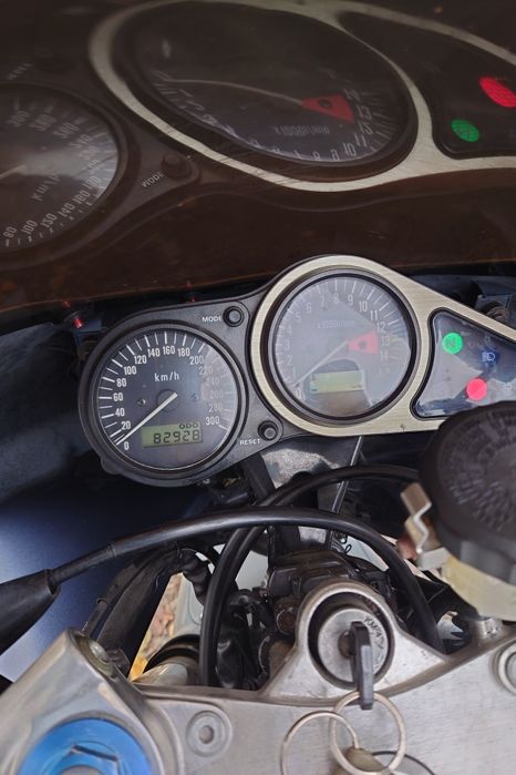 Kawasaki zx 9r 1998 год