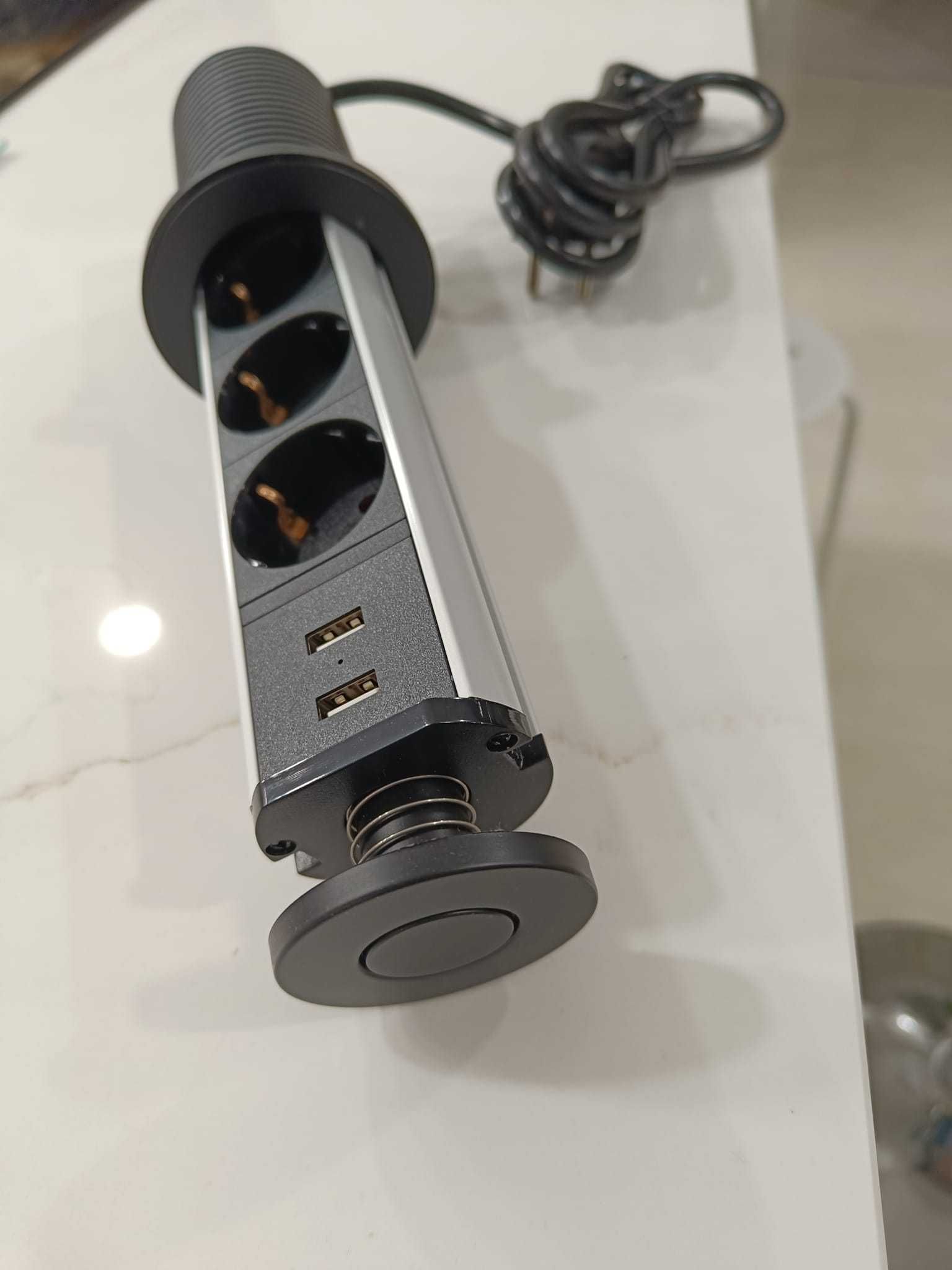 Tomada de Bancada de cozinha, tripla com 2 USB - NOVA