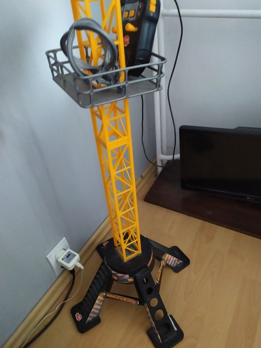 Żuraw dźwig zabawka 120 cm sterowany pilotem używany stan bardzo dobry