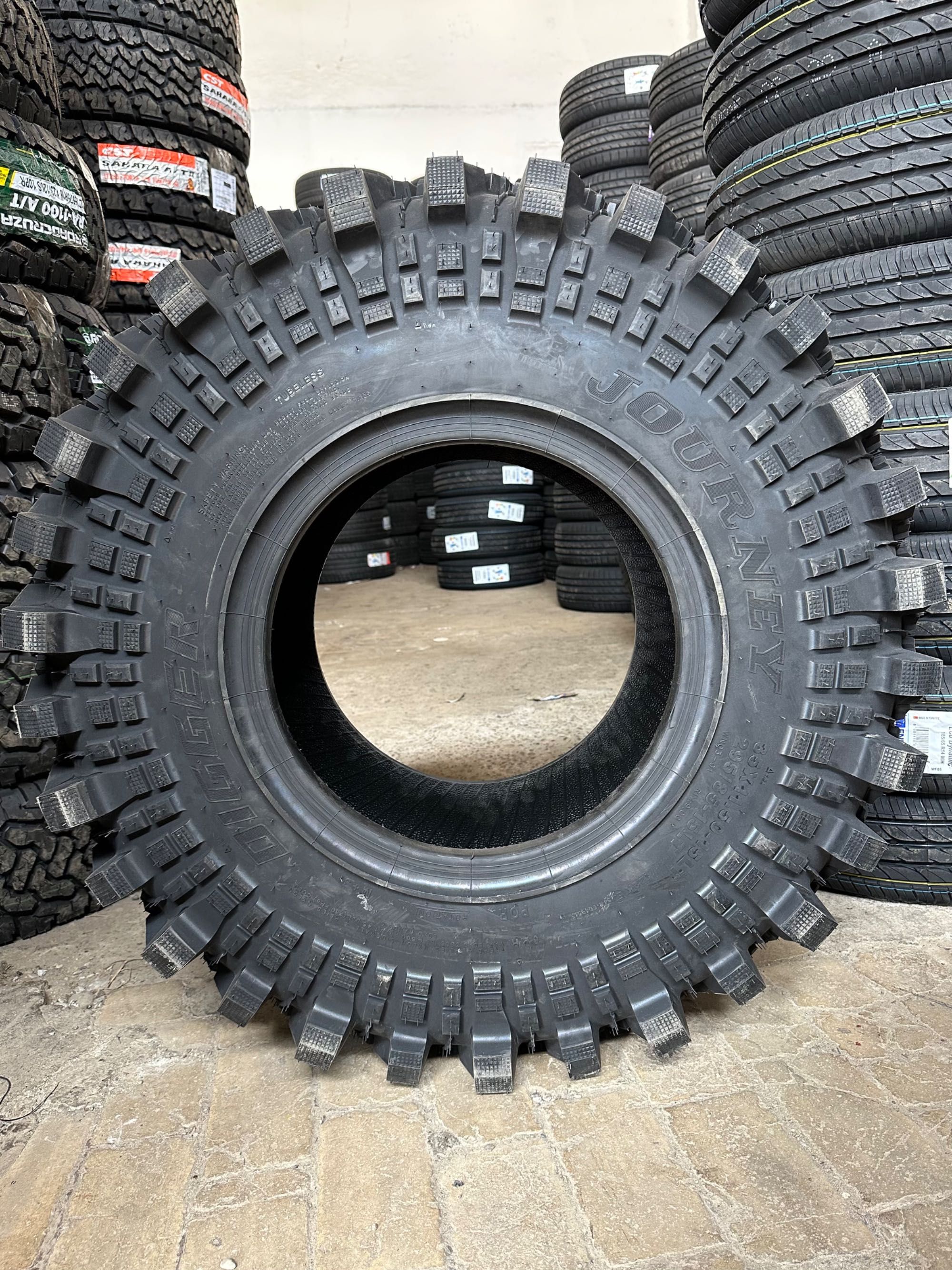 35x11.50R15 Journey Digger WN03 MT 4X4