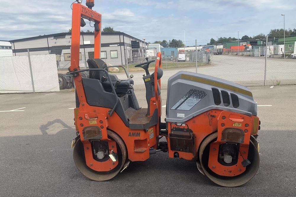 Hamm HD 12 VV TYLKO 207MTH oryginał walec dwubebnowy tandemowy BOMAG  pierwszy włsasciciel idealny zadbany