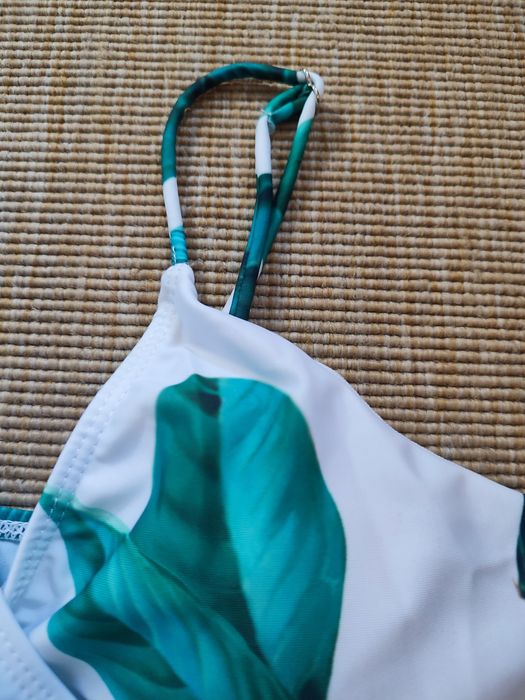 Bikini rigorosamente novo