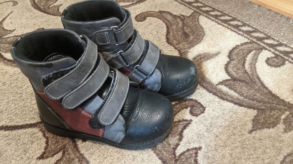 Ортопедичні ботінеи для хлопчика
