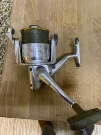 Carreto  pesca DAIWA 5000 HiA made in japan  com 12 rolamentos