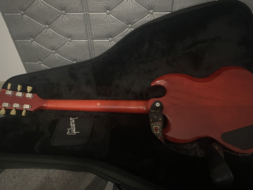 Gibson sg tribute vintage cherry satin