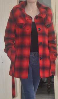 Czerwono- czarny krótki płaszcz S