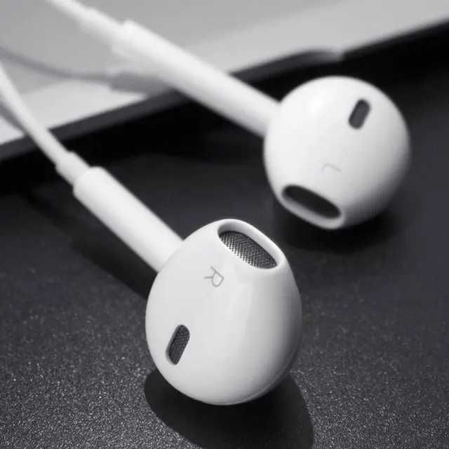 Auriculares Estéreo Branco com Microfone