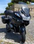 BMW R1200rt preta.