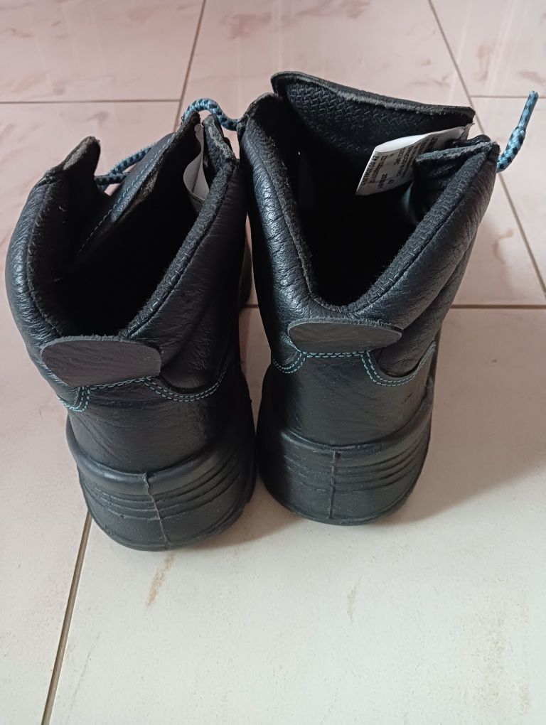 Buty robocze r.43 LEMAITRE .