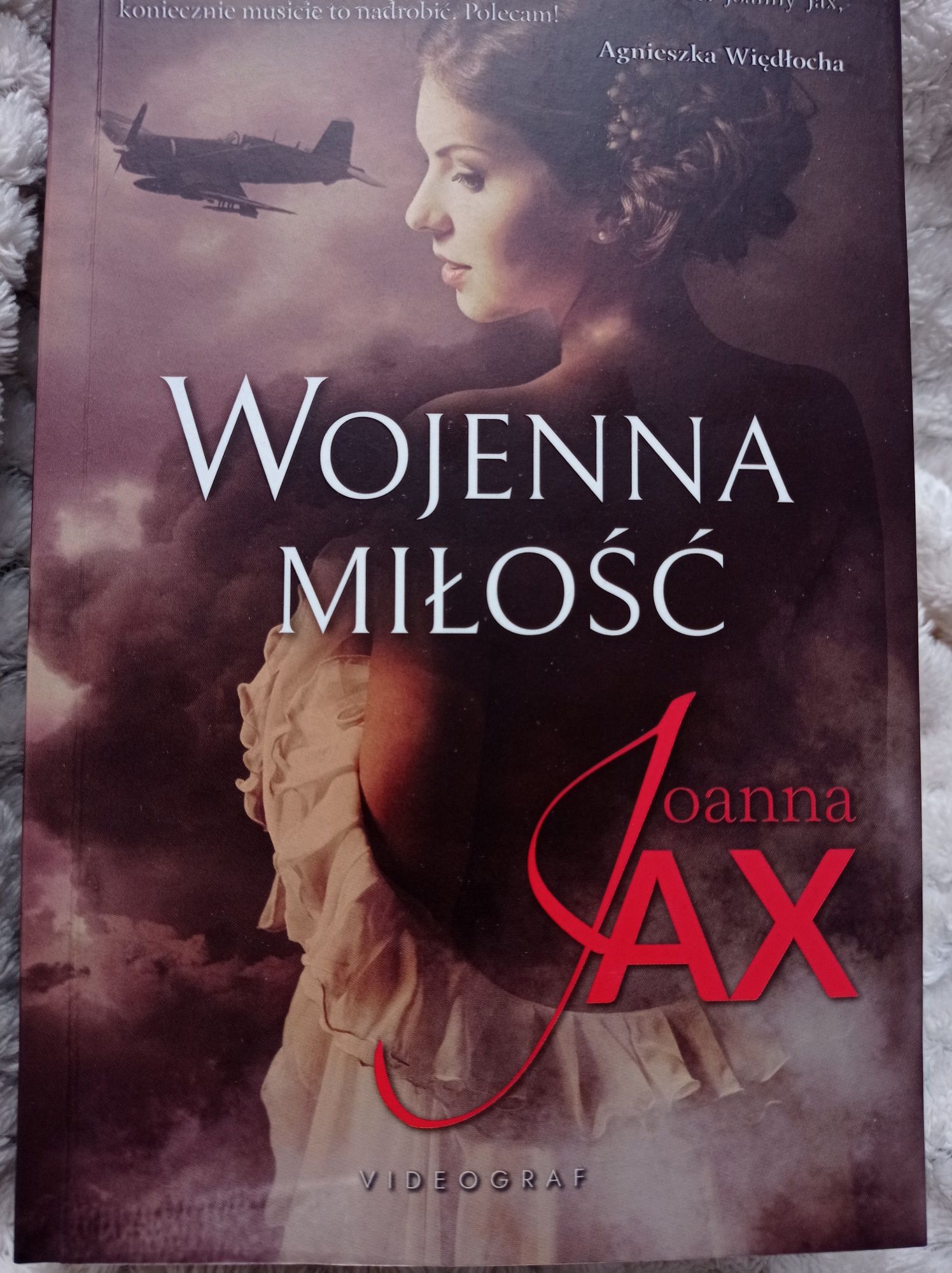 Wojenna miłość, Joanna Jax