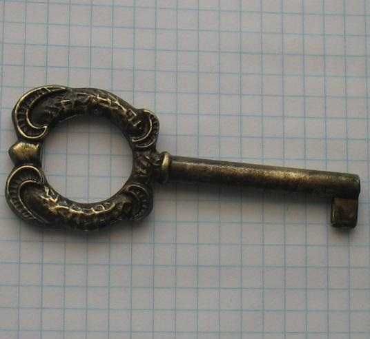 klucz meblowy stare meble (3)