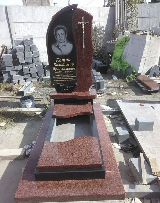 Пам‘ятники від виробника